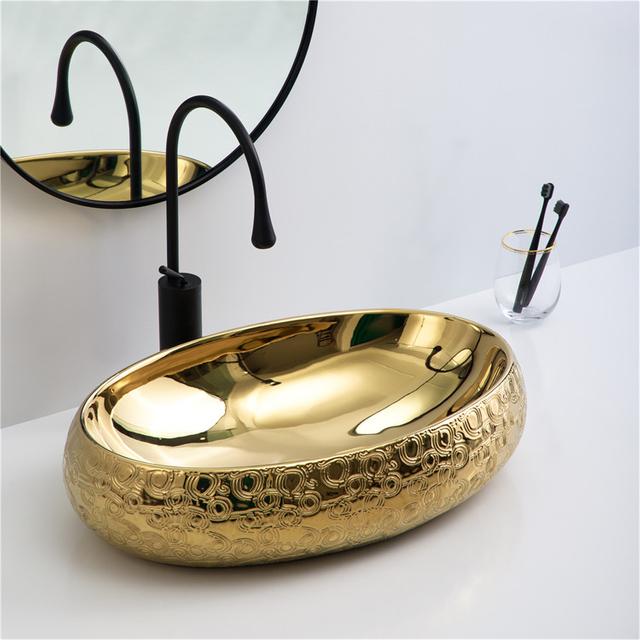 Modern Home Decor Luxury Golden Oval Ceramic Above Countertop Basin Bathroom Sink Art Hand Wash Basin